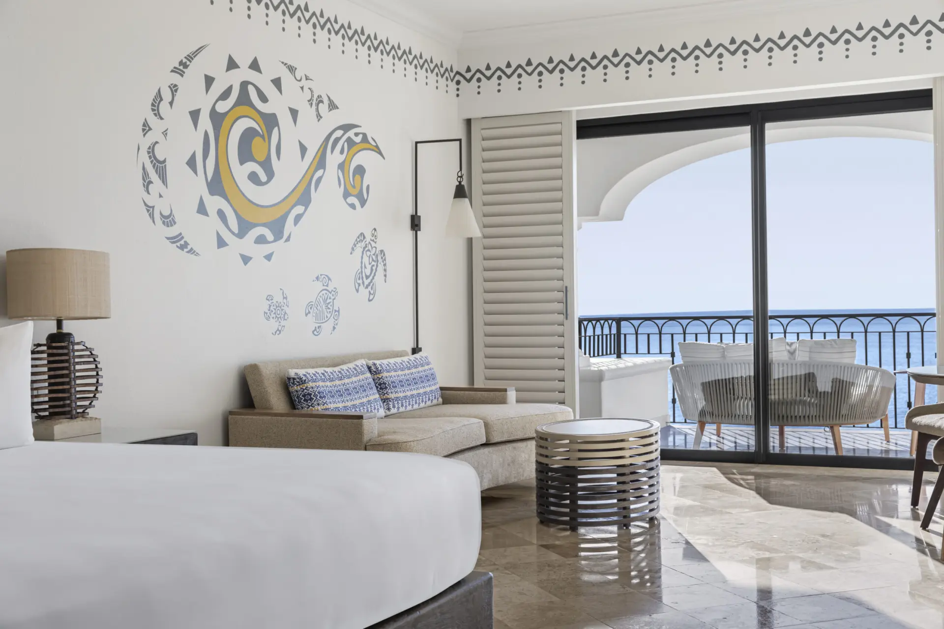 Hilton Los Cabos guest room